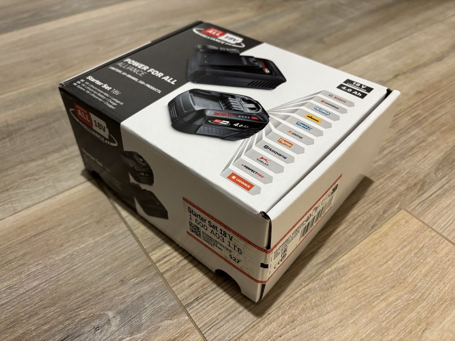 Bosch starter kit | acumulator 4.0Ah | încărcător rapid