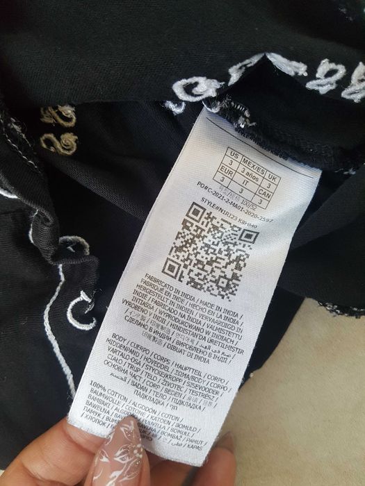 Тениска Guess...