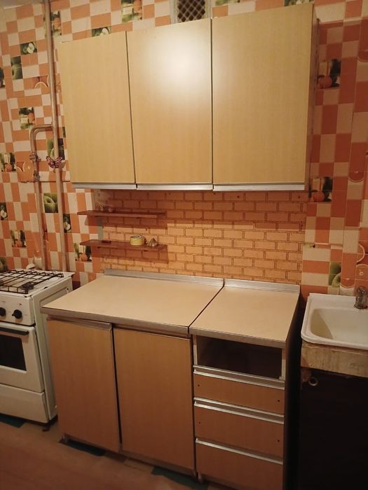 Кухня и кровать Отдаю