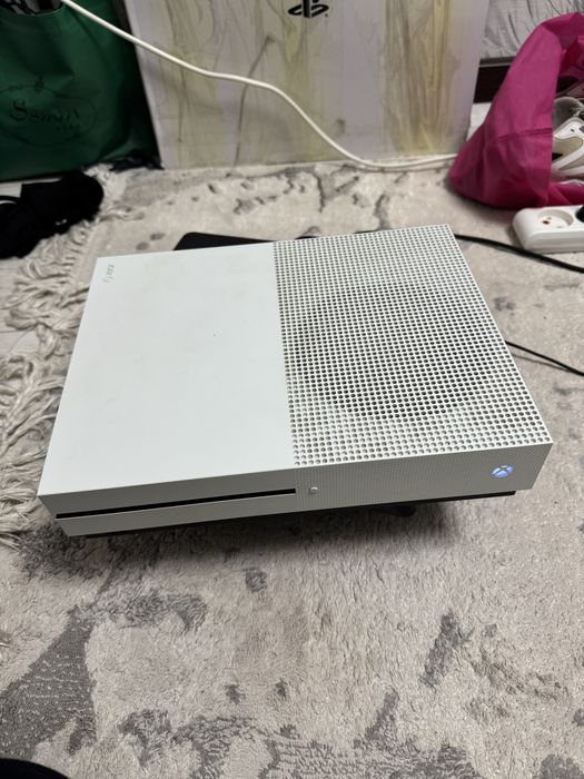 Xbox one s model 1681