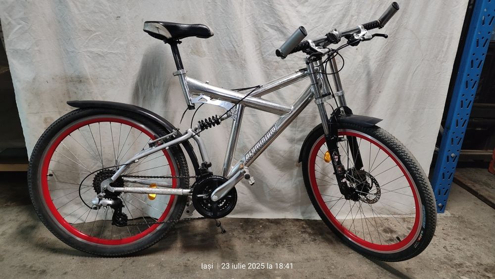 Bicicletă First Bike