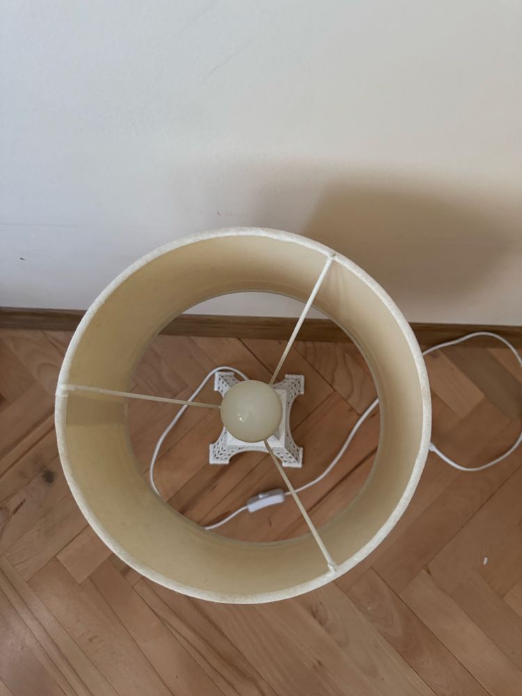 Lampa turn eiffel