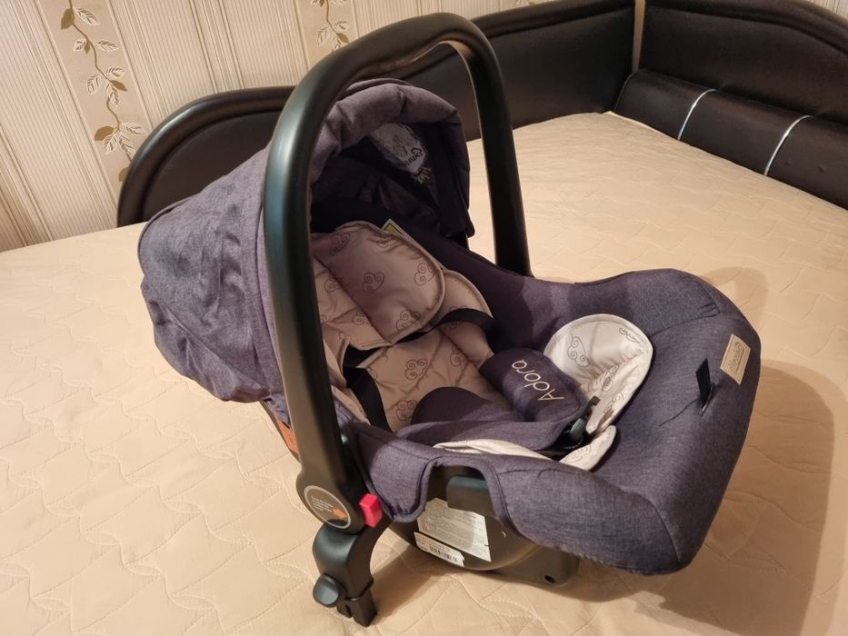 Столче за кола с адаптори Chipolino Adora