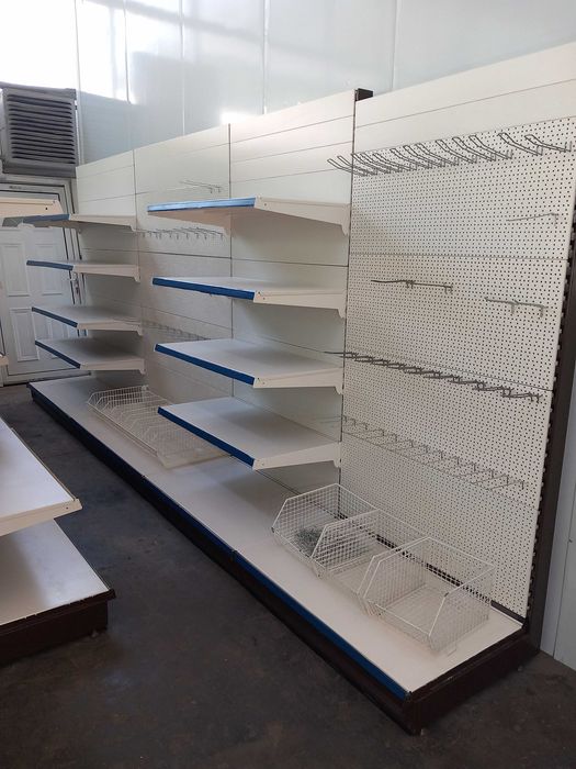 Немски модулни стелажи за магазин Tegometall, много здрави