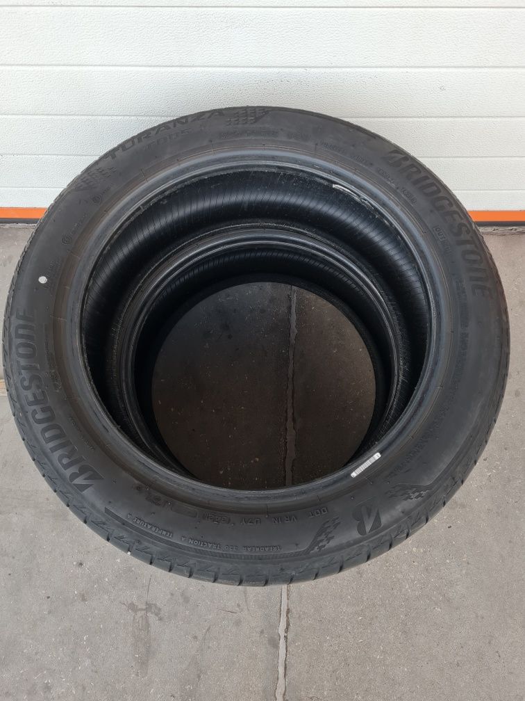 Летни гуми 2 броя BRIDGESTONE Turanza T005 225 50 R18 дот 3421