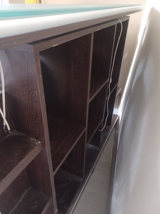 Vând Bar cu lumini opțional scaune