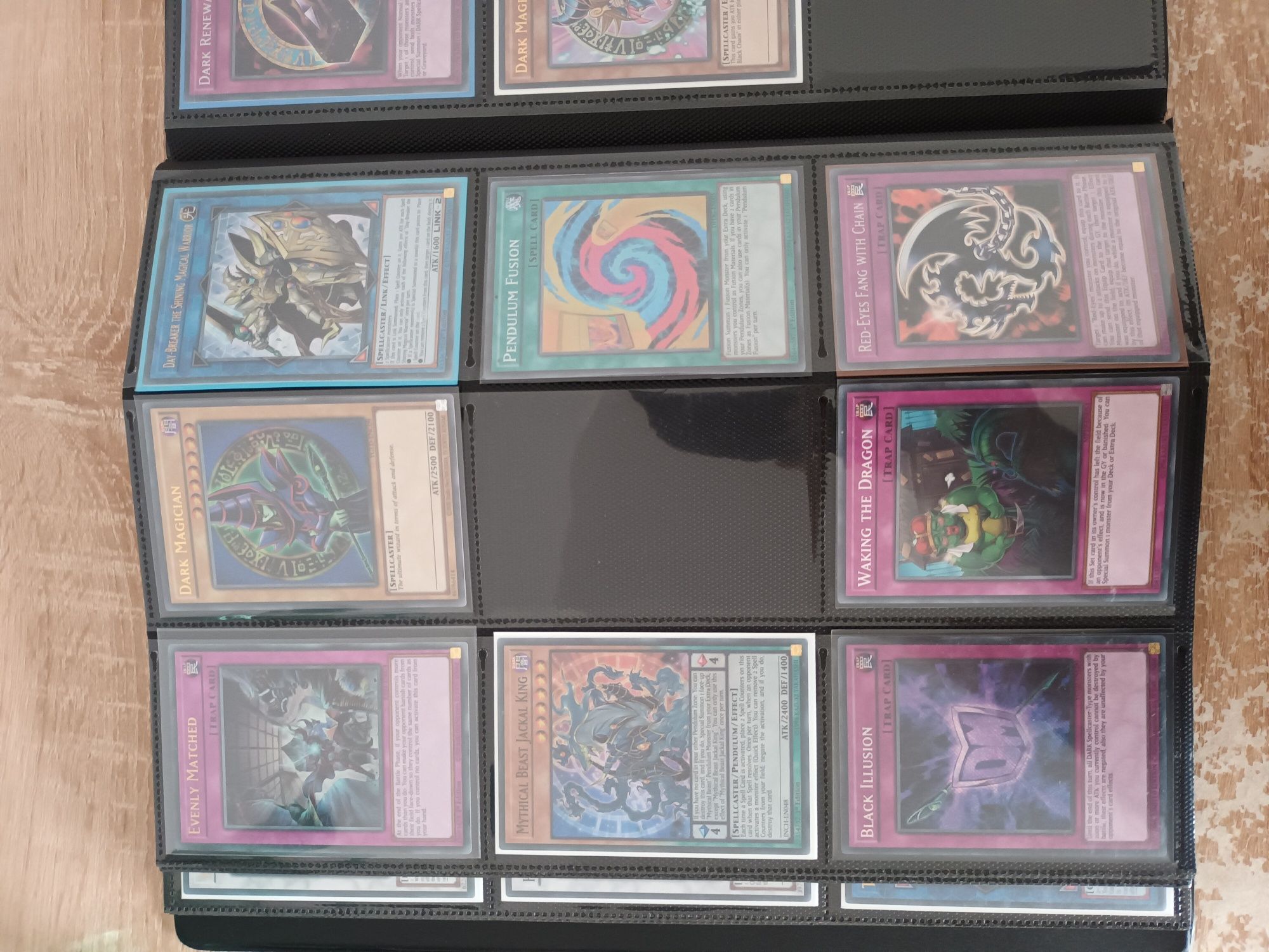 Продавам Yu-Gi-Oh карти