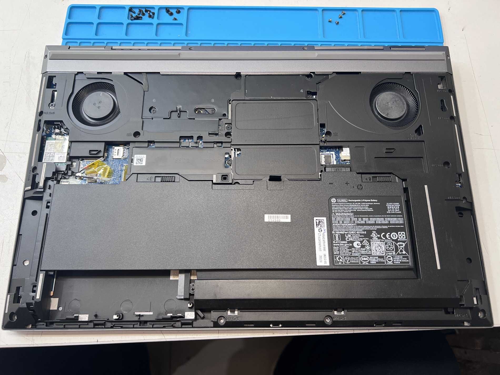 HP ZBook Fury 17 G8 17" i7-11850H 32GB 510GB RTX A5000 16GB/->Отлинчи