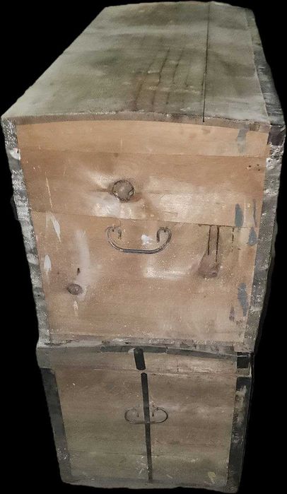 Ikkita vintaj yog‘och Sandiq.  Продаётся винтажный деревянный сундук