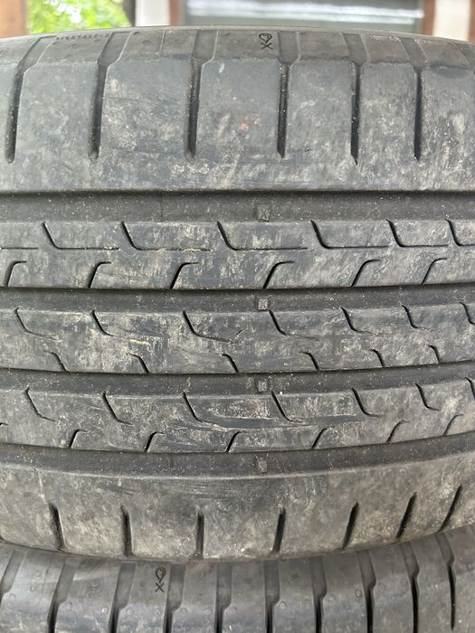Anvelope  vara 215/50/18 Continental