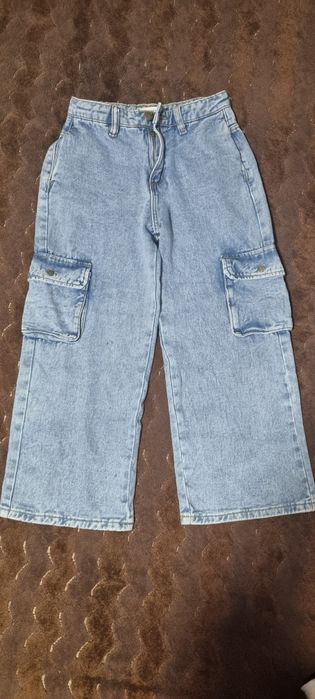 Blugi fete 140 Reserved + cadou surpriză