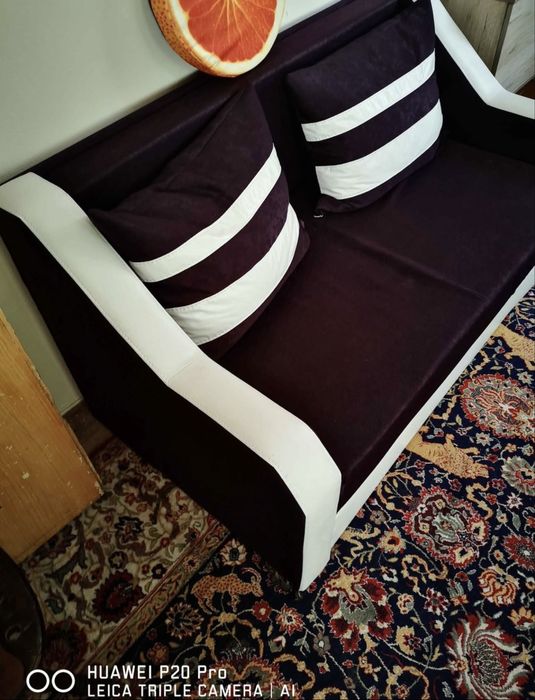 Чисто нов диван