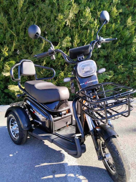 Двуместна електрическа триколка MaxMotors Pudding 1800W-48V-20Ah-ЧЕРНА