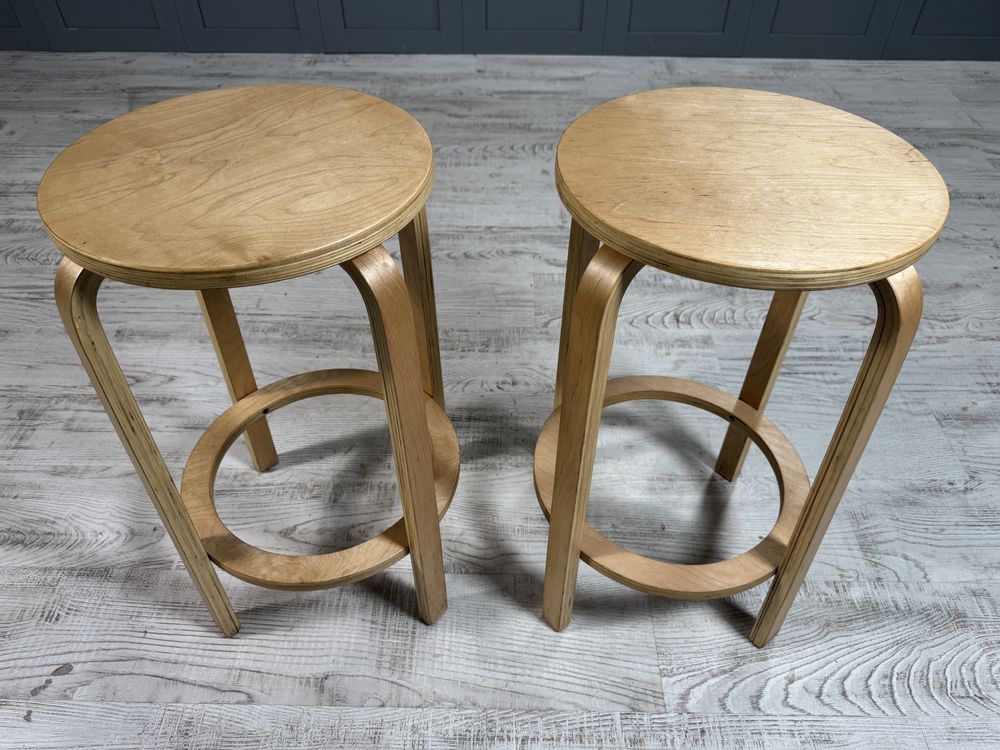 Високи табуретки - Alvar Aalto Р411