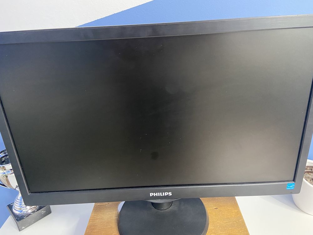 Vand monitor Philips 21,5 inch Hd