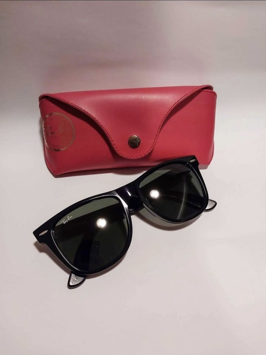 Продавам слънчеви очила RAY-BAN