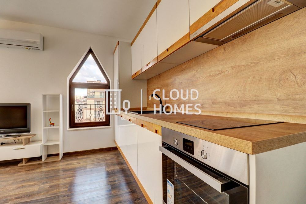 Дава се под наем Тристаен апартамент в София, Център - 91 кв.м за 799 € - Снимка #2