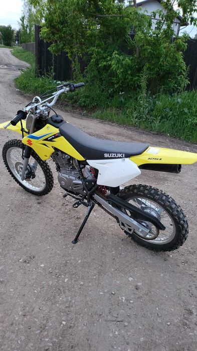 Vand moto SUZUKI DRZ 125L