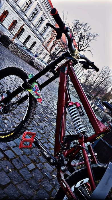 Vând Duncan Cane Corso DH BIKE