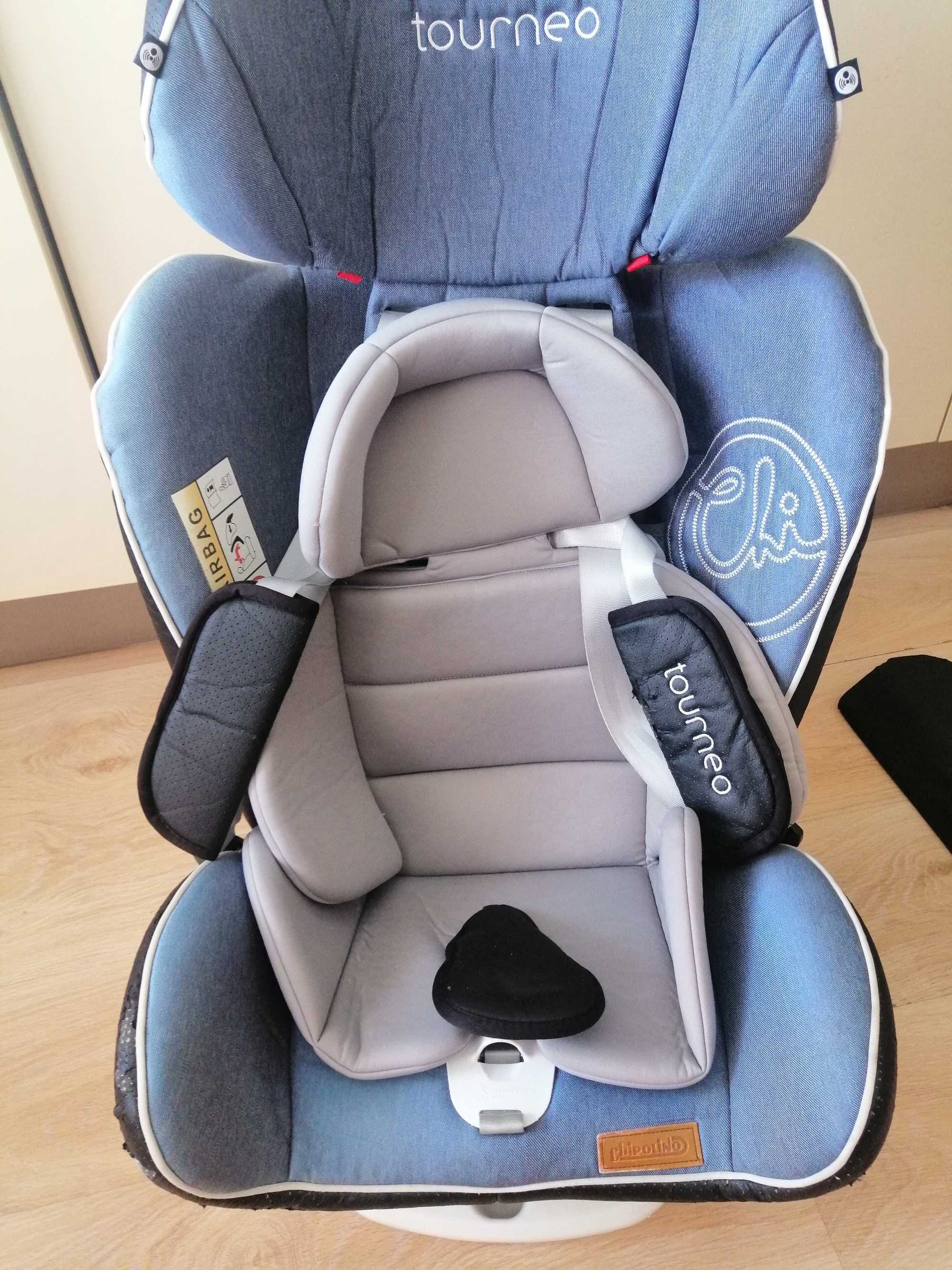 Детско столче за кола Chipolino Tourneo