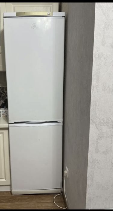 Холодильник «INDESIT”” Торг!!!