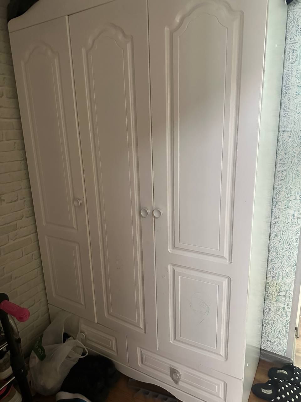 Детский шкаф и люлька