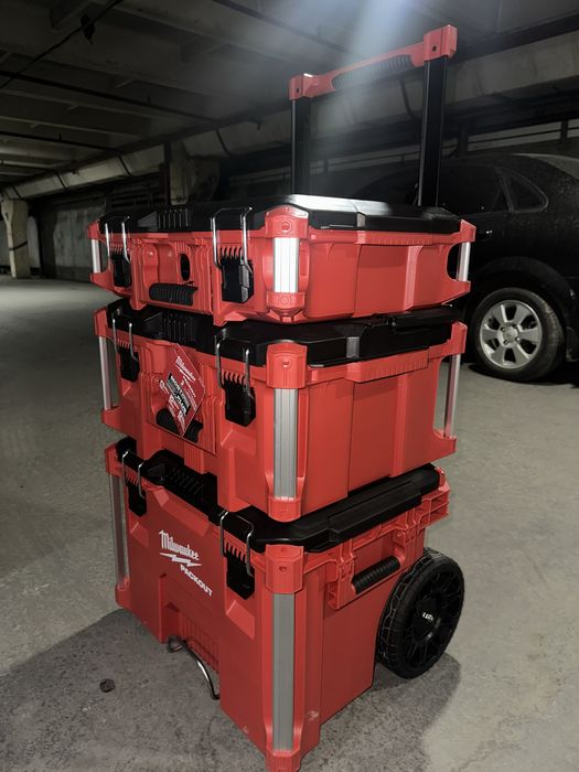 Milwaukee packout