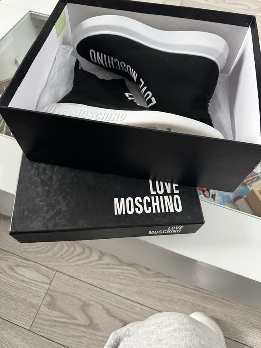 Incaltaminte Moschino fete