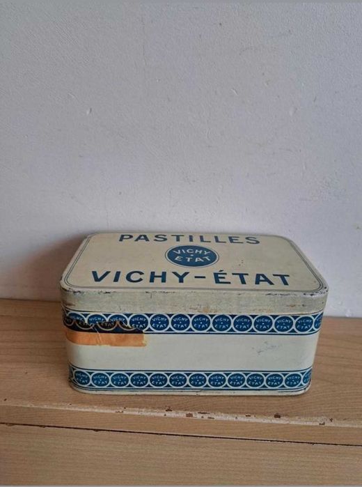 Cutie pentru pastile vintange din metal originală