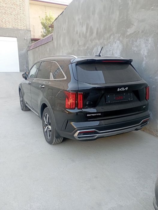 Kia Sarento 7talik sotiladi