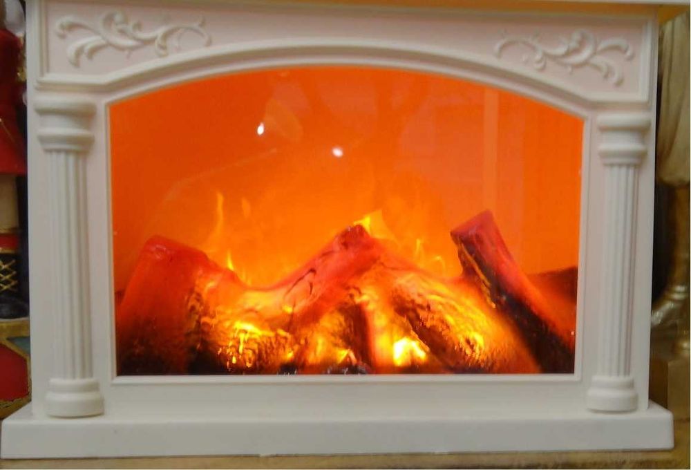 Налична коледна декорация, фенери -светещи, музика, сняг в течност