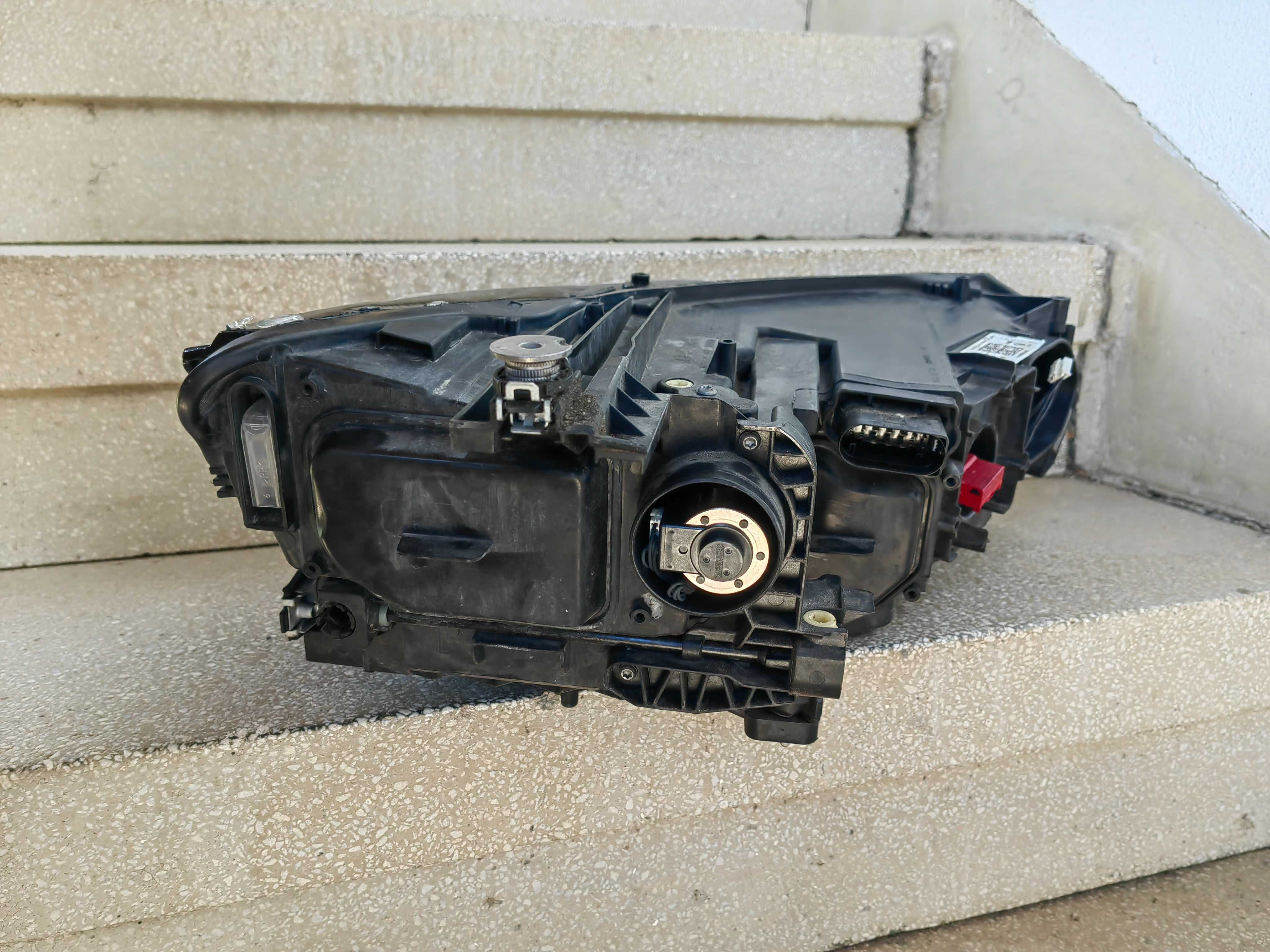 Фар VW Passat B8 FULL LED ляв / Фар Пасат 8 / Фар Passat 8 Оригинален