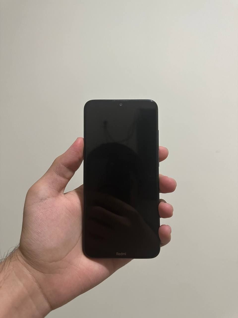 Xiaomi Redmi 8, 4/32. Holati ideal