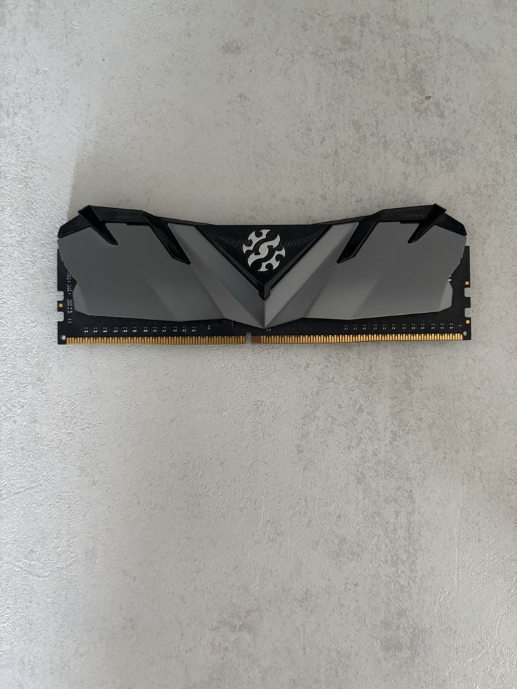 Продавм RAM памет 2x8GB (16GB общо) за компютър
