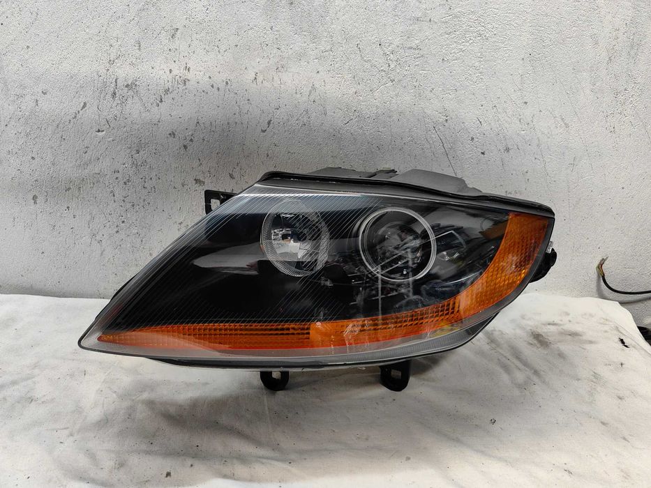 Оригинален фар БМВ Е85  BMW Z4 E85 Xenon