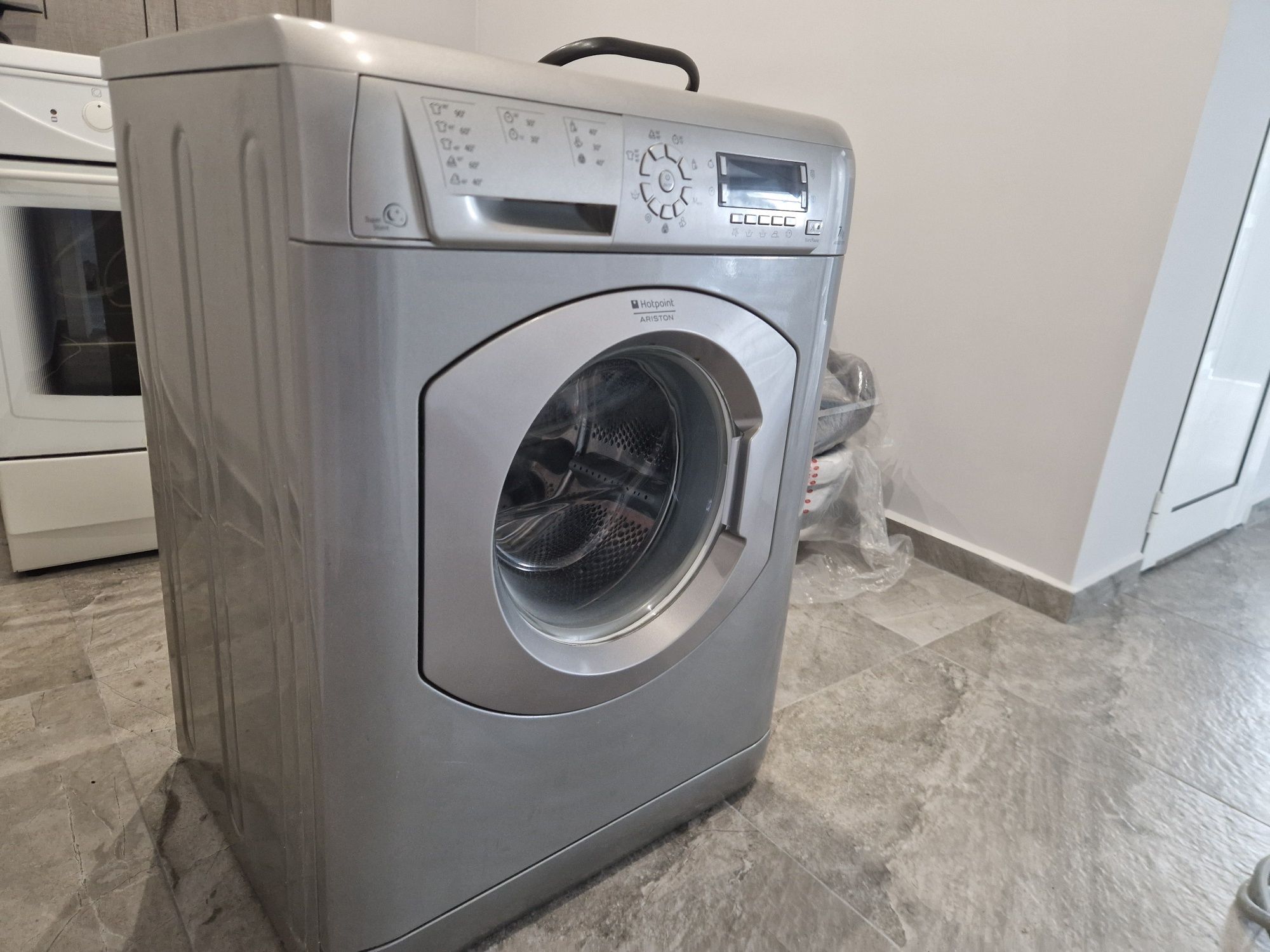 Пералня Hotpoint Ariston 7kg