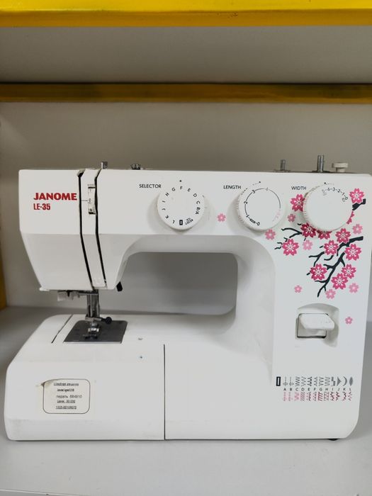 Швейная машинка Туркестан Janome LE-35 лот-684810