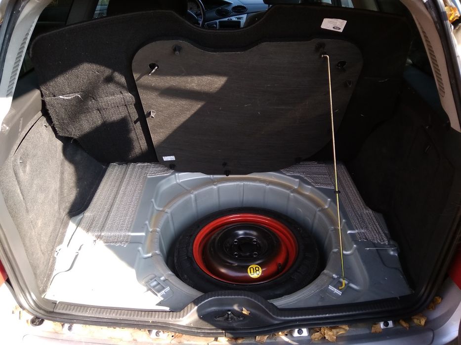 Резервна гума Патерица за Форд 15/4х108