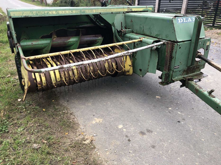 Presa de balotat John Deere 336