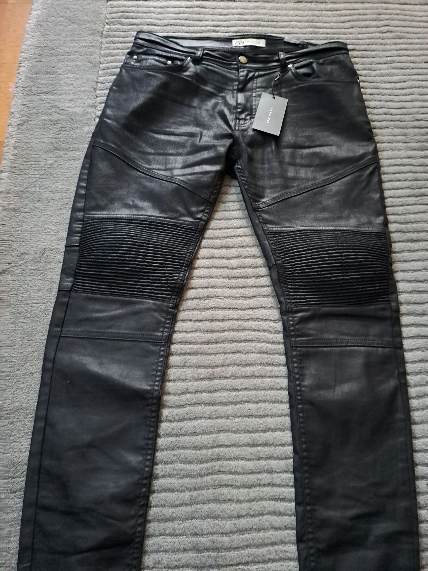 Blugi Zara Premium ceruiti efect pilele,model Balmain,44