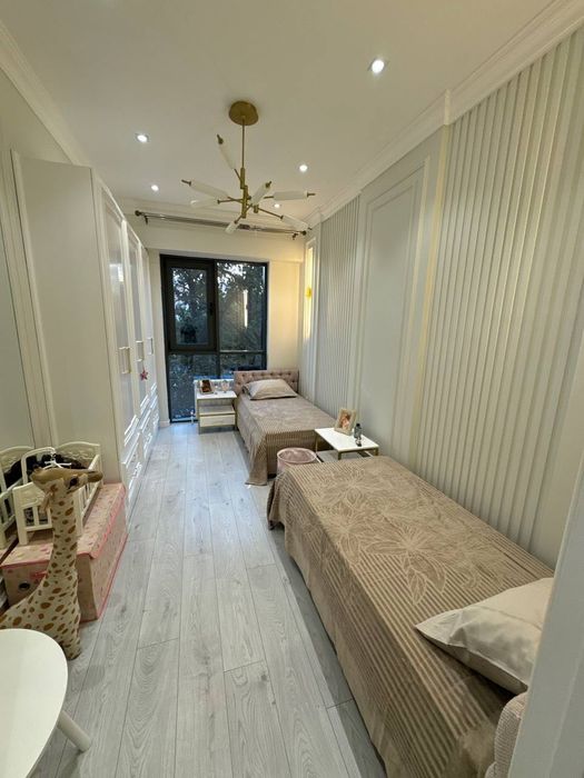 Продается, Детская кровать, с защитой от падения. Размер 180•80