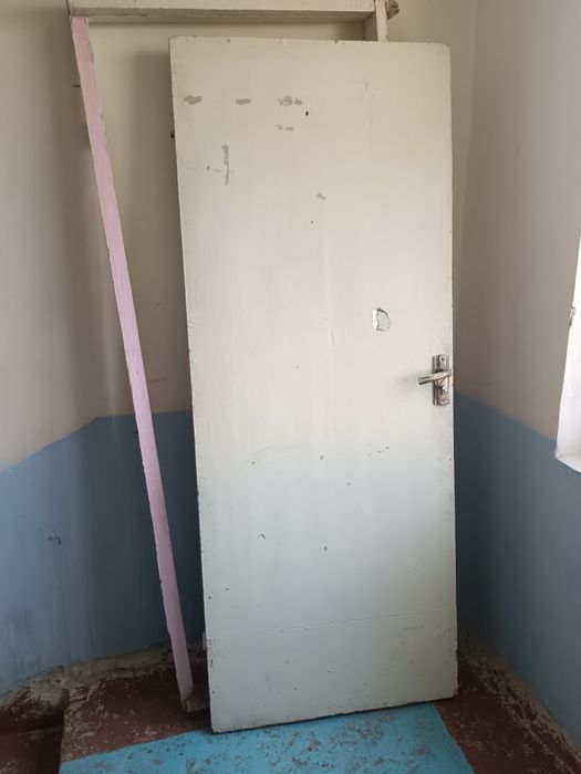 Темир эшик сотилади срочно арзон нархда