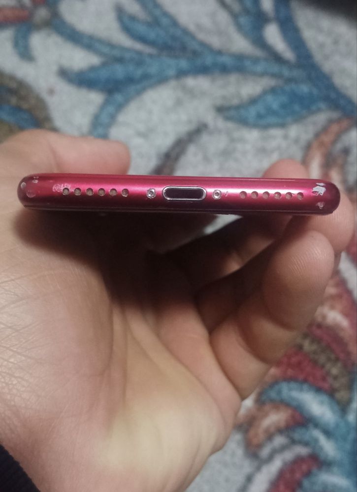 Iphone se 2 nd  yomkst 81 radnoy ekran sensr alishgan cotki holatlari