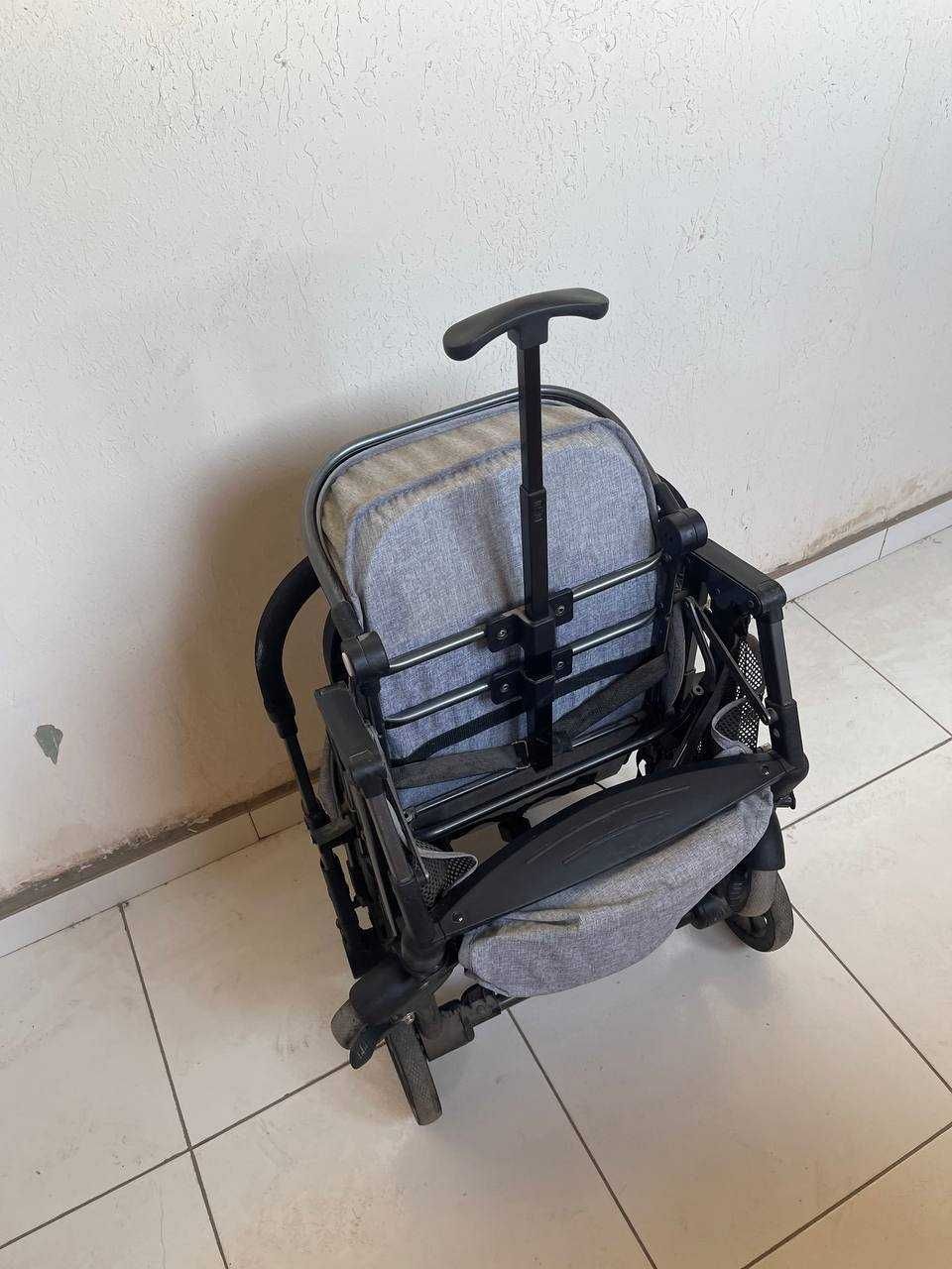Продается детская коляска в отличном состояние