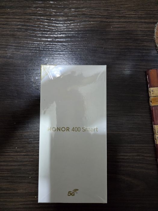 Vând Honor 400 Smart 5G