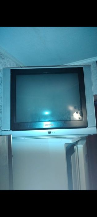 Телевизор 72 диагональ