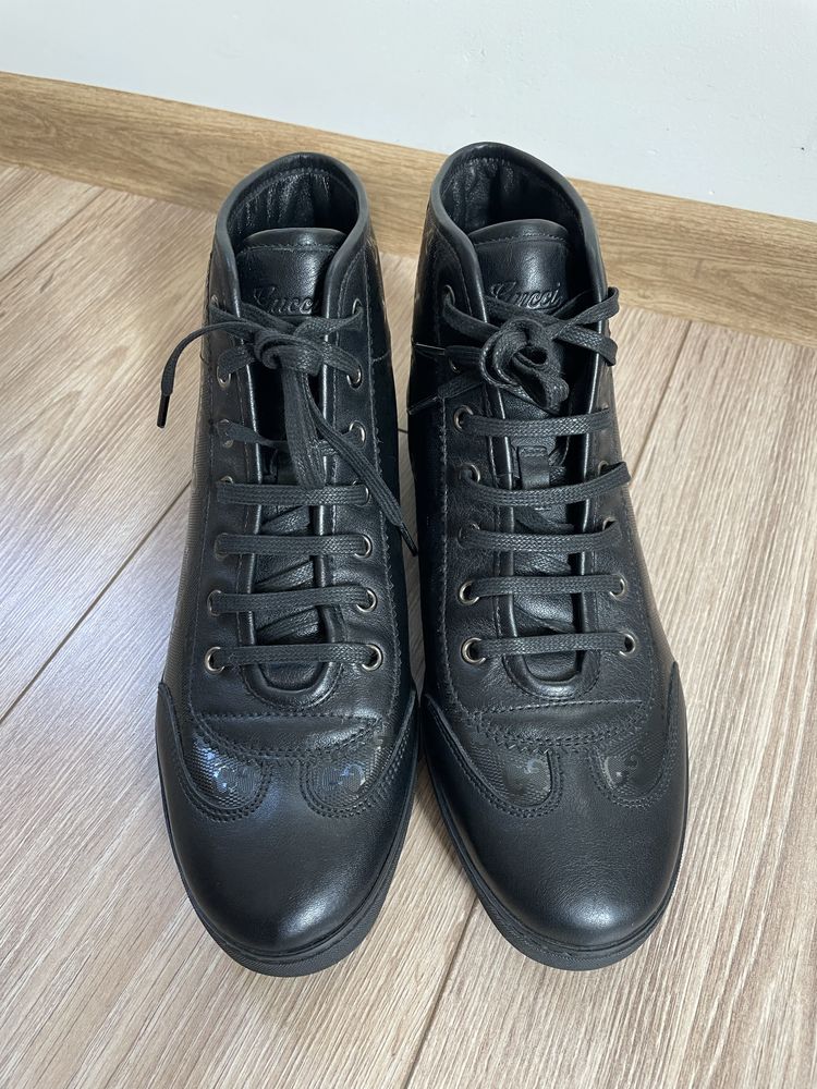 Нови дамски кожени кецове Gucci