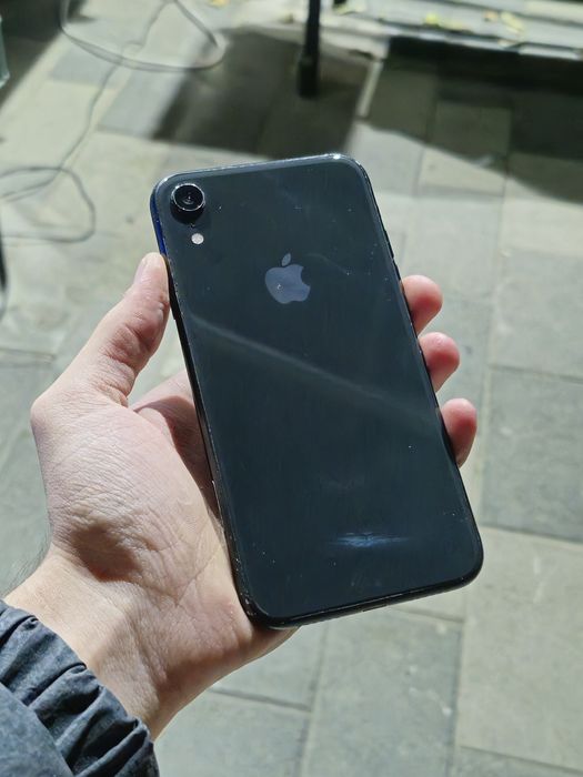 Iphone Xr 128gb.