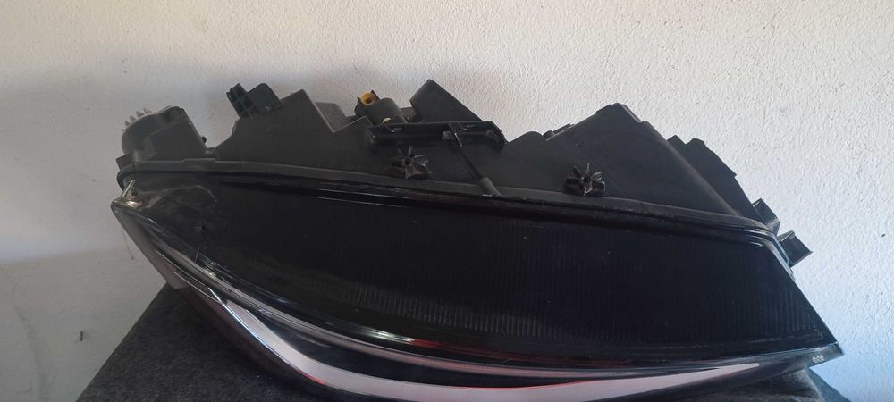 far dreapta volkswagen id4 iq led