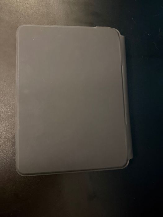 Apple Pencil и клавиатура за iPad Pro 11